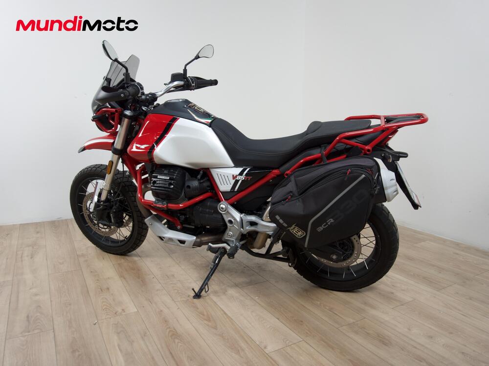 Moto Guzzi V85 TT Evocative Graphics (2021 - 23) (7)