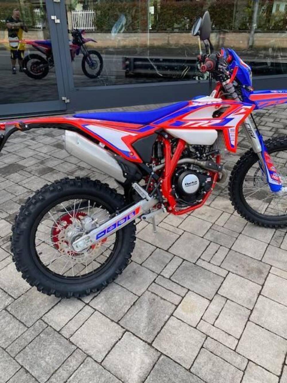 Betamotor RR 125 4T Enduro R (2024 - 26) (3)