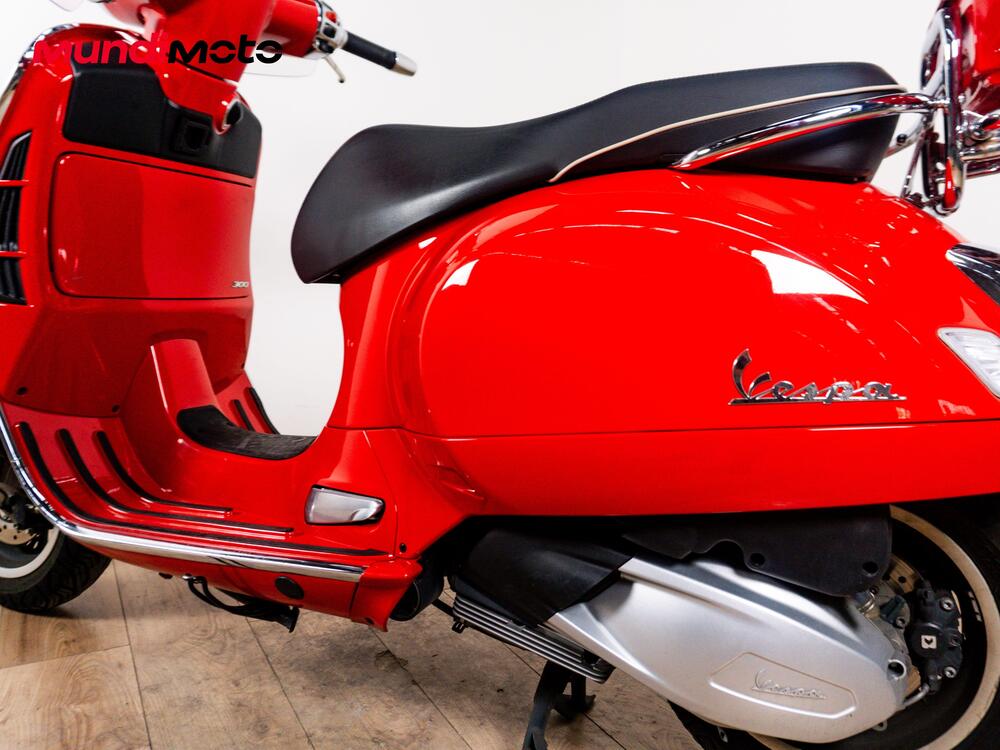 Vespa GTS 150 Super ie (2017 - 19) (10)