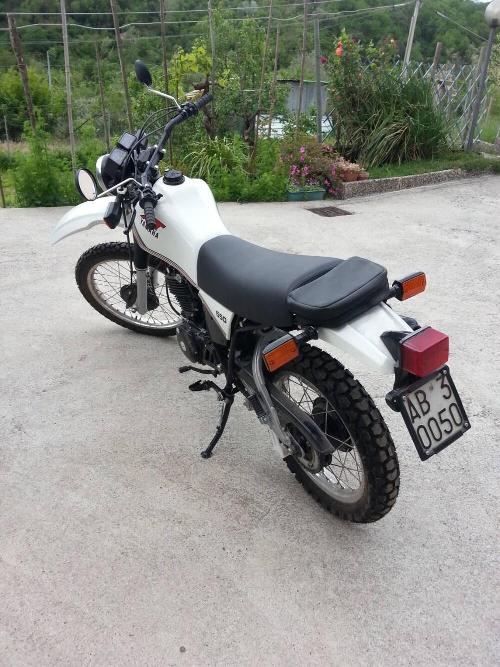 Yamaha XT 550 (3)