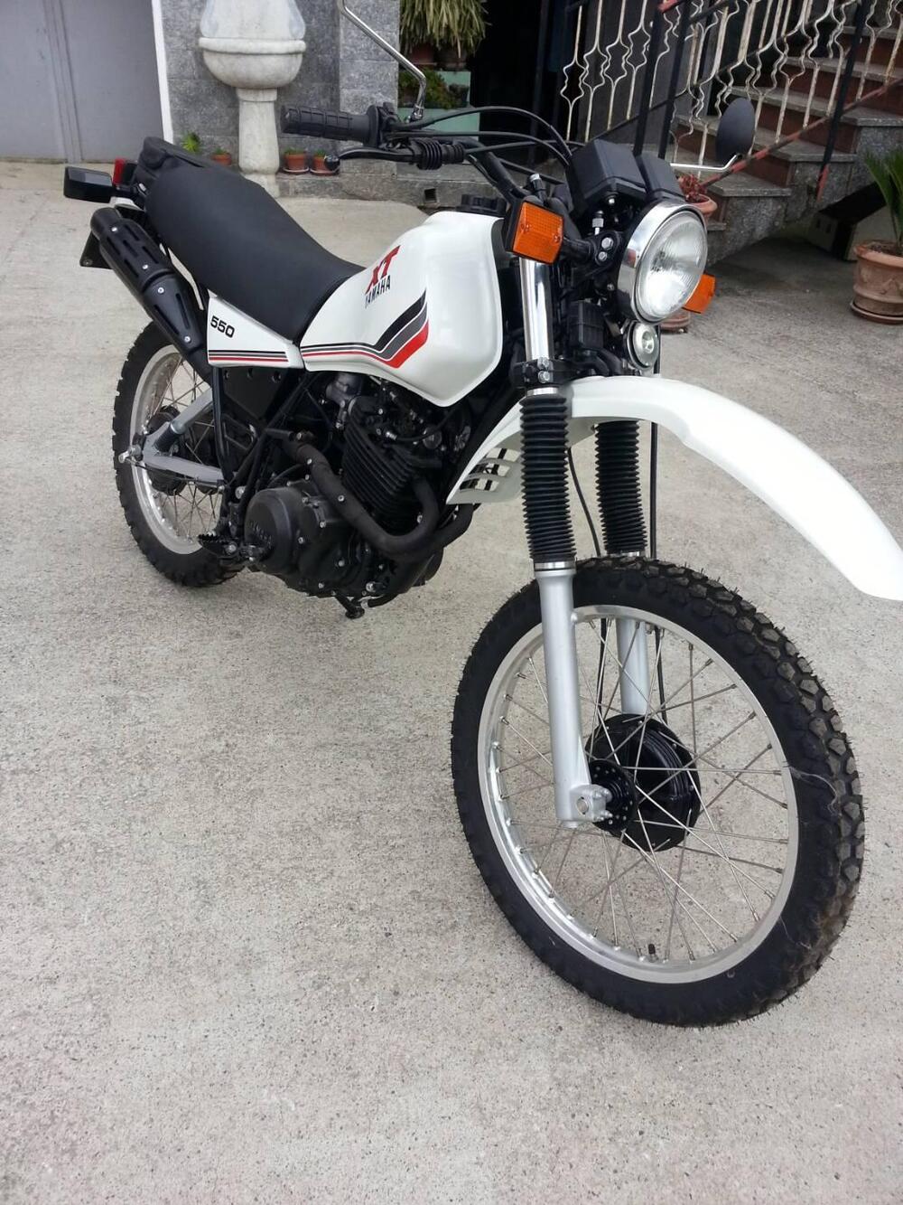 Yamaha XT 550 (2)