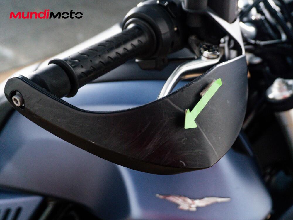 Moto Guzzi V85 TT (2024 - 26) (17)