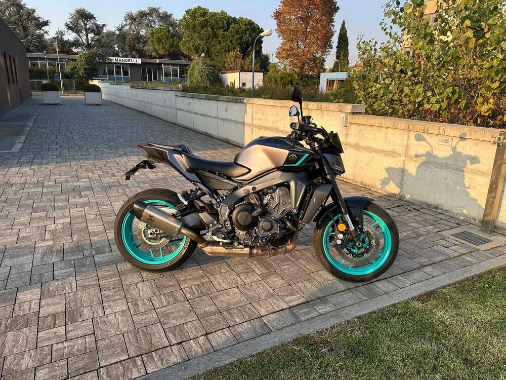 Yamaha MT-09 Y-AMT (2024 - 26) (4)