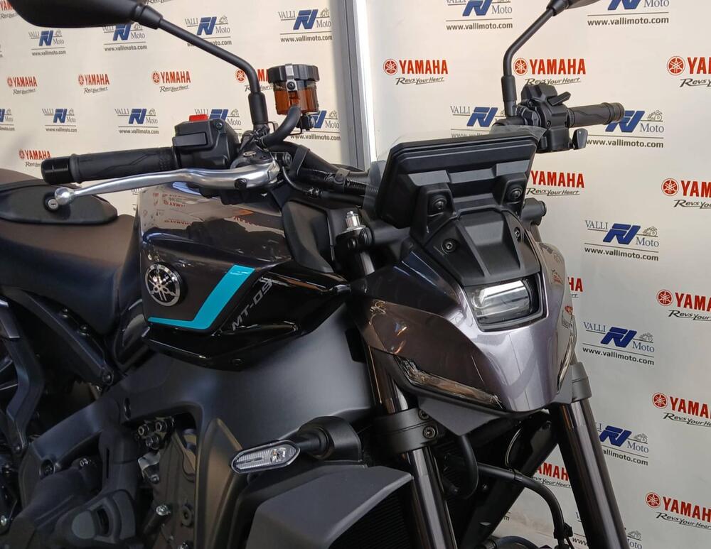 Yamaha MT-09 Y-AMT (2024 - 26) (3)