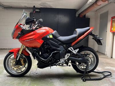 Triumph Tiger 1050 (2006 - 12) usata
