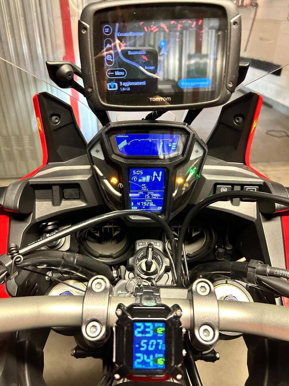 Honda Africa Twin CRF 1000L DCT ABS (2016 - 17) (5)