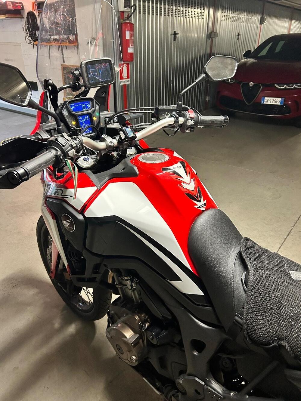 Honda Africa Twin CRF 1000L DCT ABS (2016 - 17) (2)