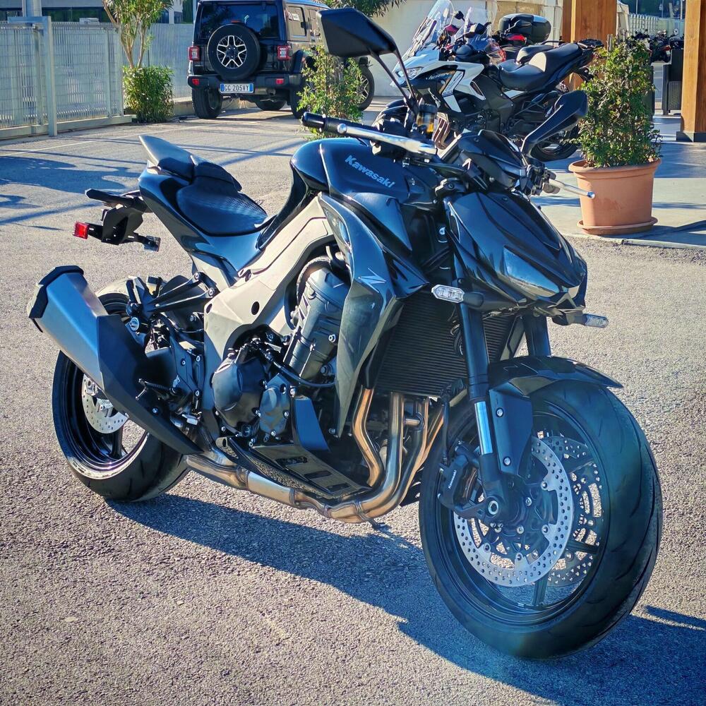 Kawasaki Z 1100 (2026) (2)
