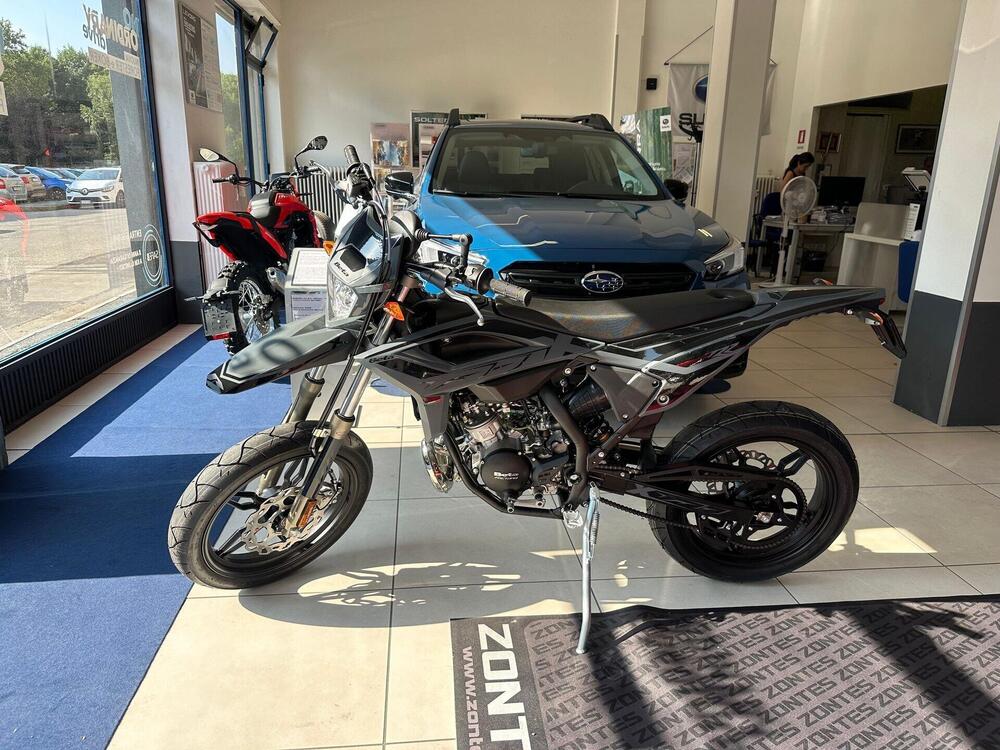 Betamotor RR 50 Motard - X Special Edition (2024 - 26) (2)