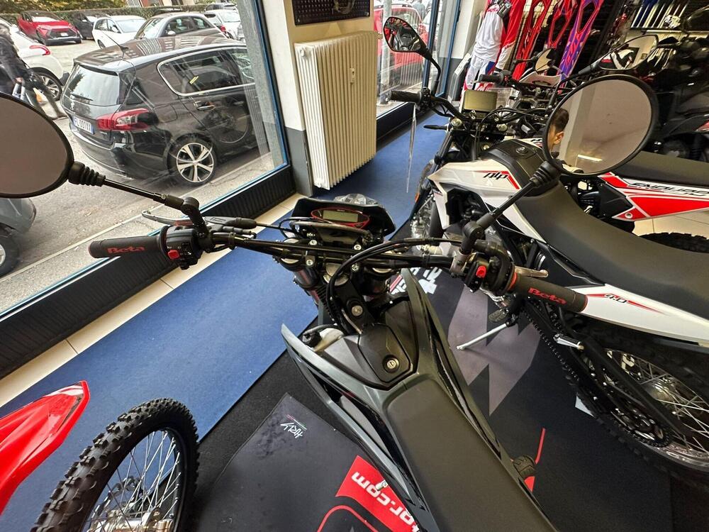 Betamotor RR 125 4T Enduro T - X Special Edition (2025 - 26) (11)