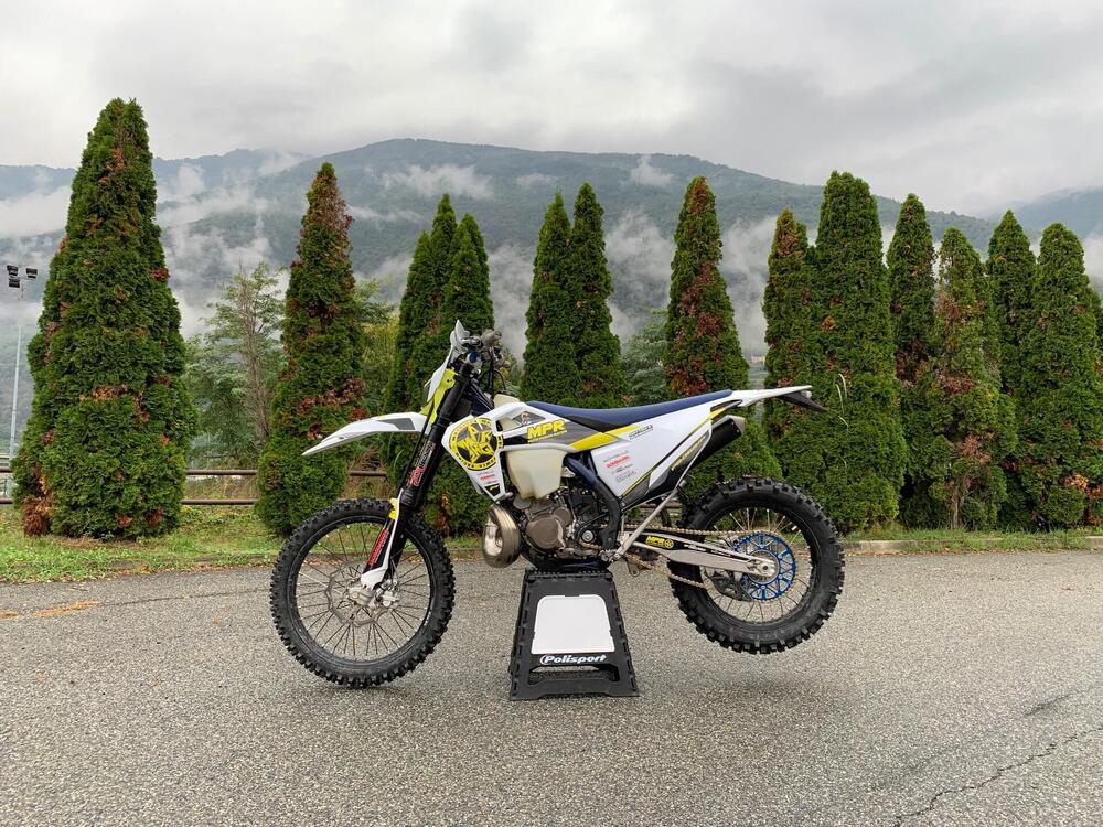 Husqvarna TE 250i (2021) (2)