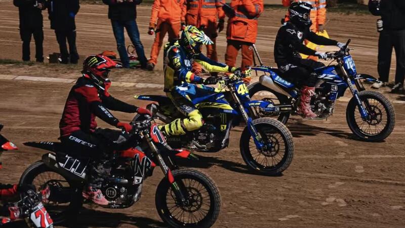 Pecco Bagnaia e Augusto Fernandez vincono La 100 km dei Campioni. Subito fuori Valentino Rossi