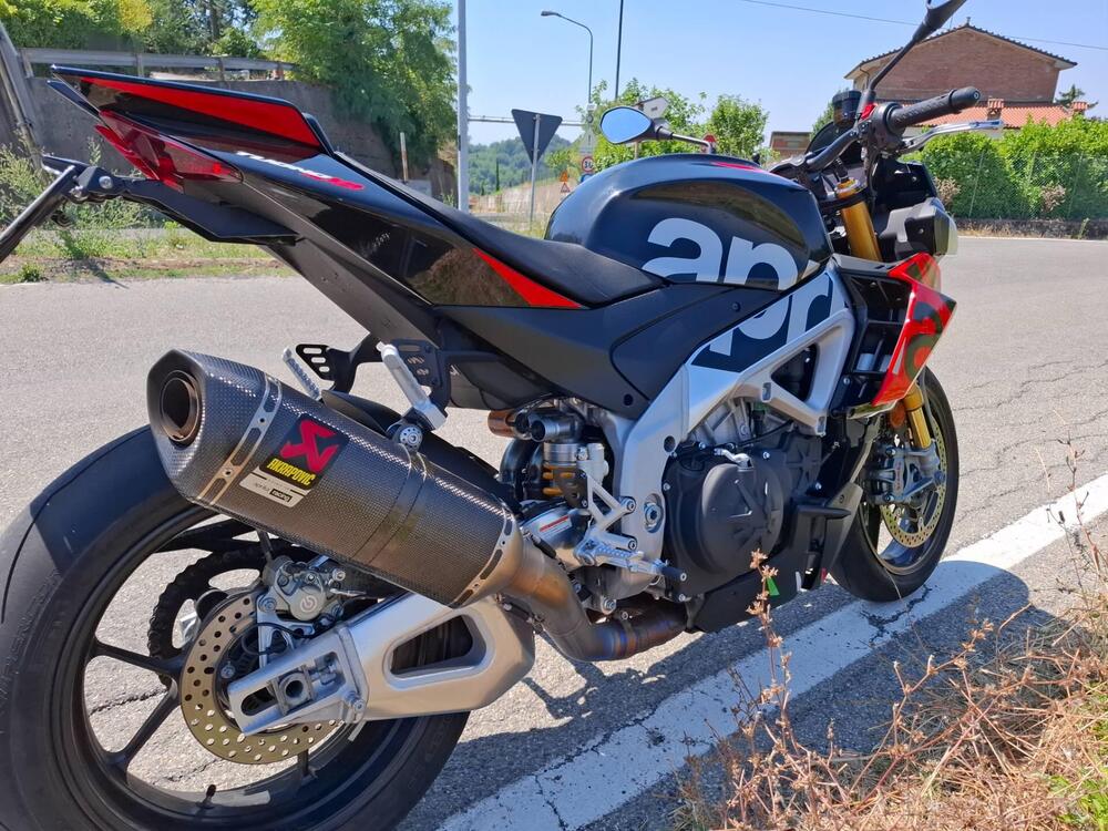 Aprilia RSV4 1100 Factory (2021 - 24) (6)