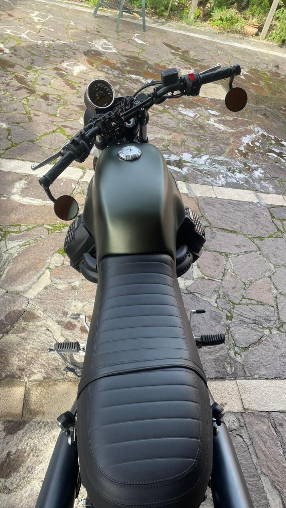 Moto Guzzi V7 III Rough (2018 - 20) (7)