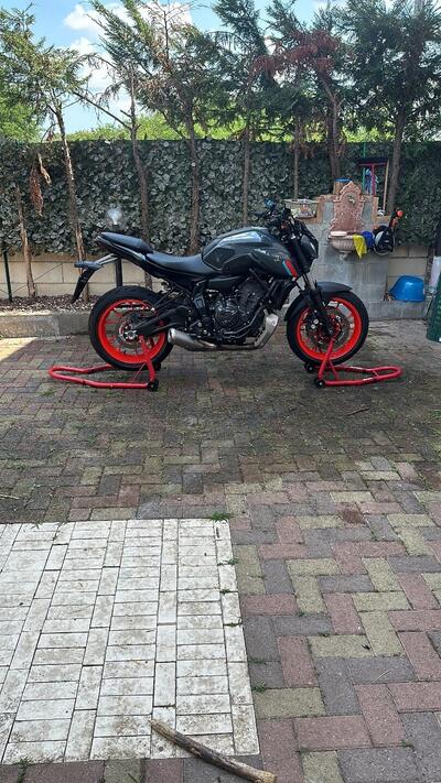 Yamaha MT-07 (2021 - 24) usata