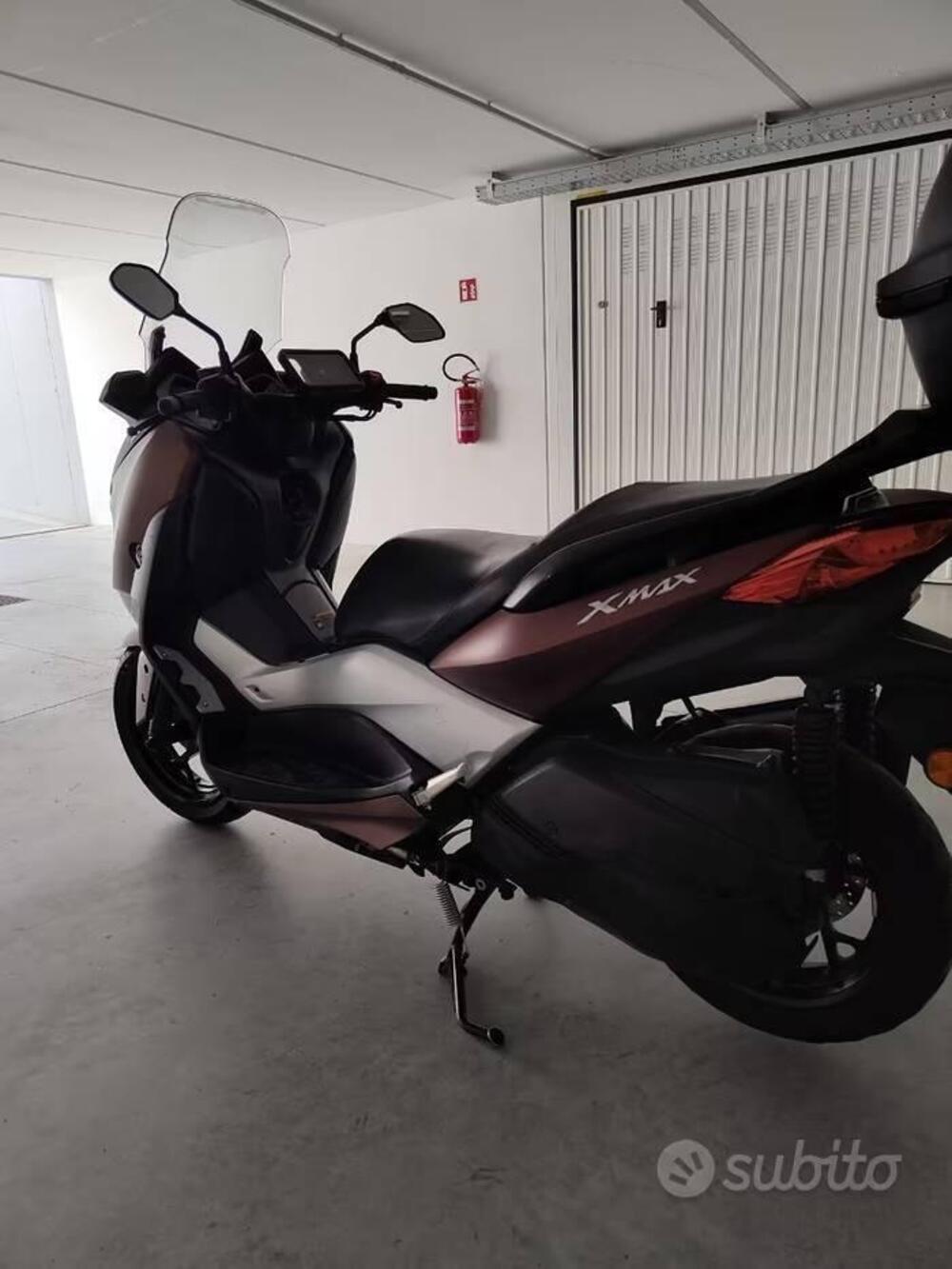 Yamaha X-Max 300 ABS (2017 - 20) (4)