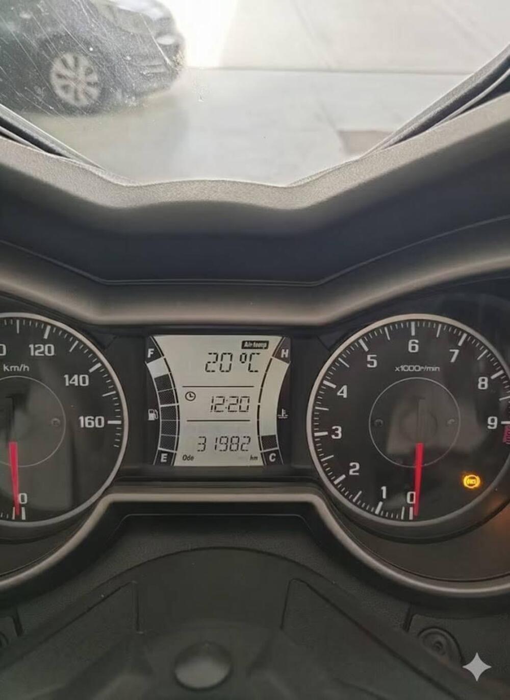 Yamaha X-Max 300 ABS (2017 - 20) (5)