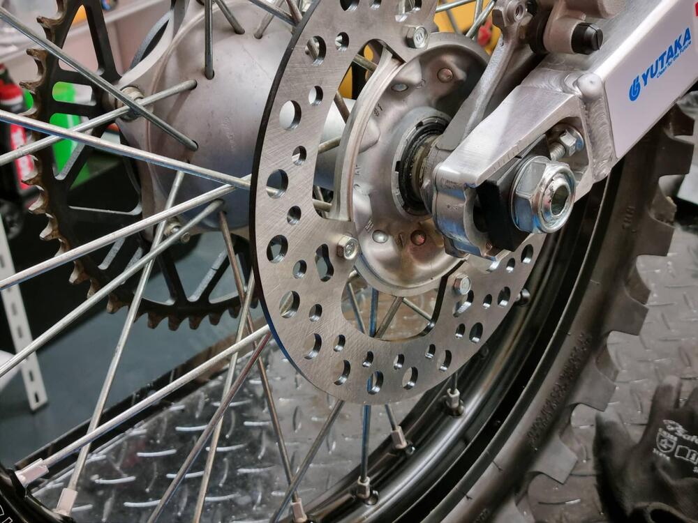 Honda CRF 250 R (2021) (10)