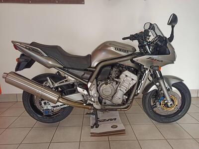 Yamaha FZS 1000 Fazer usata