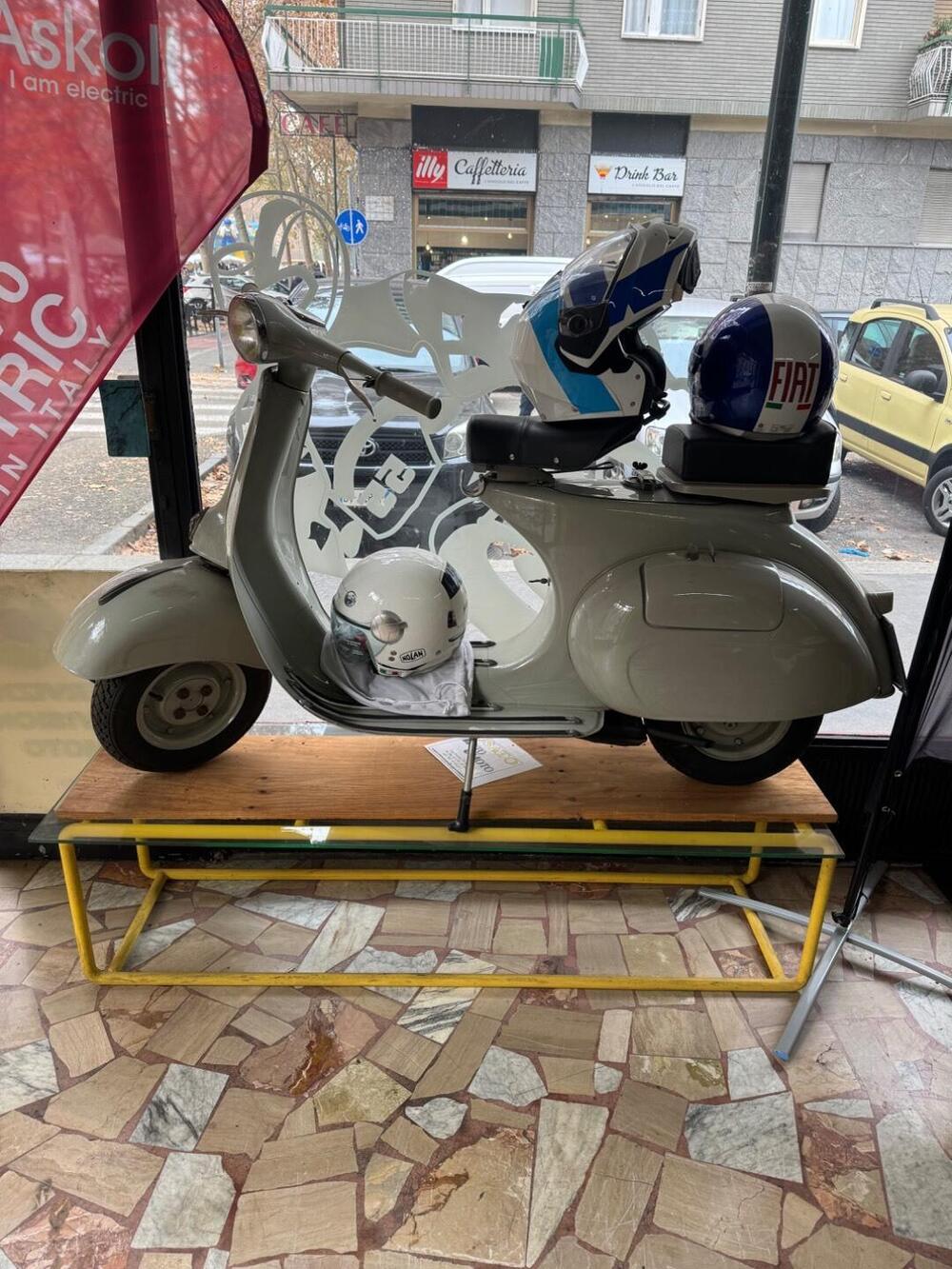Piaggio Vespa VNA125 (4)