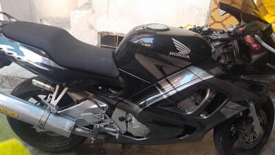 Honda CBR 600 F (1997 - 99) usata