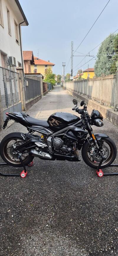 Triumph Street Triple RS (2020 - 22) usata