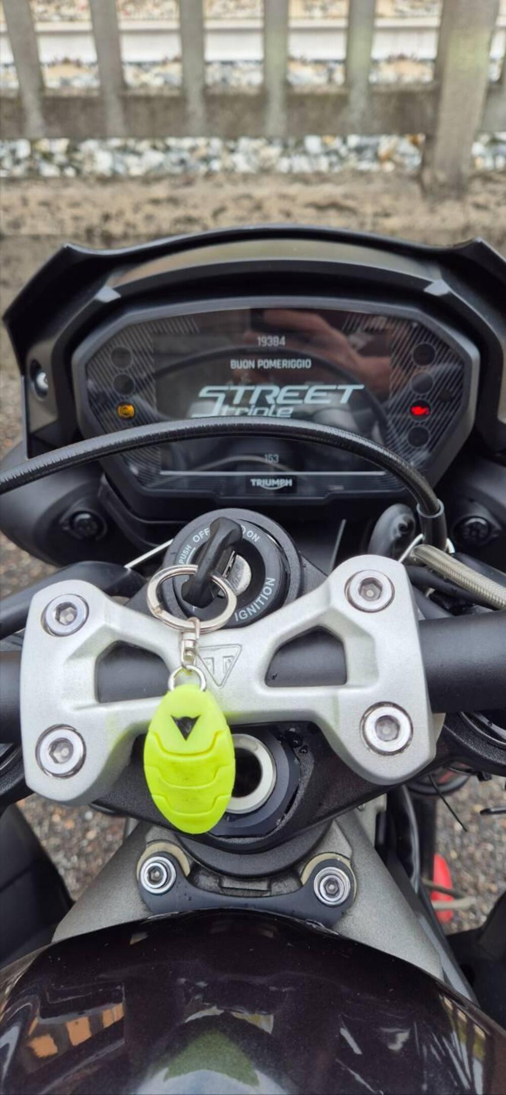 Triumph Street Triple RS (2020 - 22) (4)