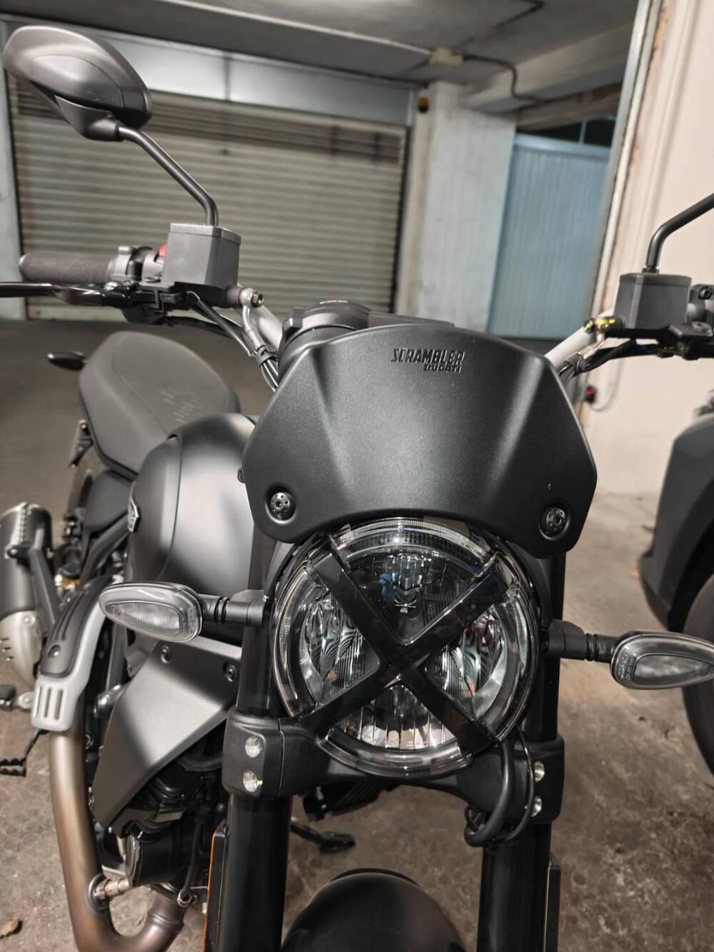 Ducati Scrambler 800 Icon Dark (2025 - 26) (3)