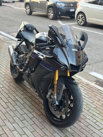 Yamaha YZF R1M (2020 - 25) usata