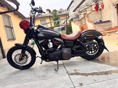 Harley-Davidson 1690 Street Bob (2017) - FXDB usata