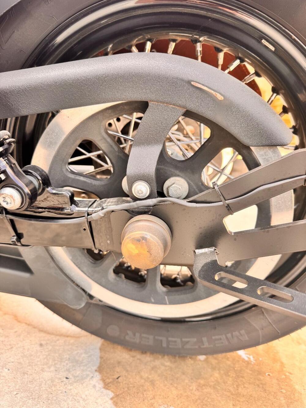 Harley-Davidson 1690 Street Bob (2017) - FXDB (6)