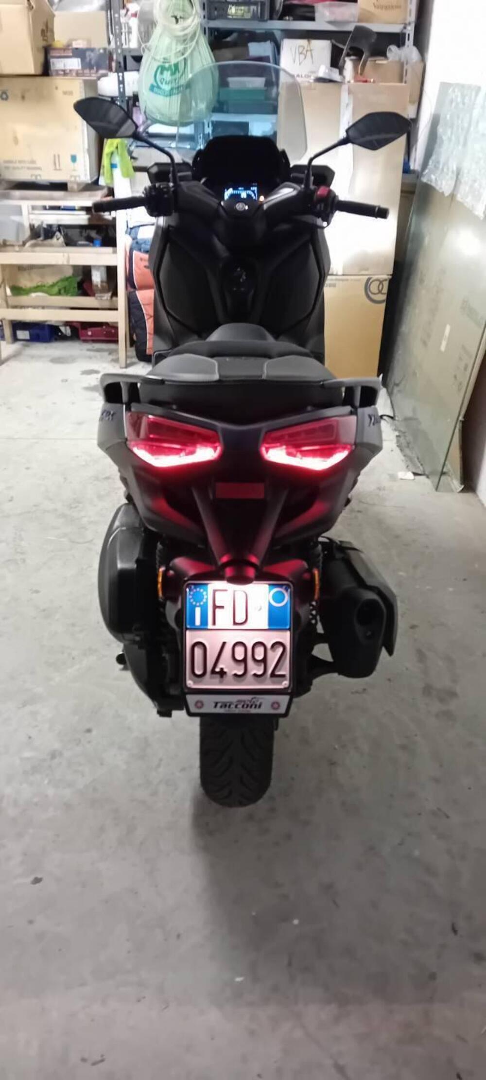 Yamaha X-Max 300 (2021 - 24) (2)