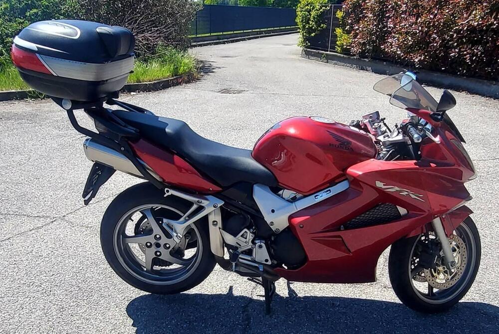 Honda VFR 800 (2006 - 13) (6)