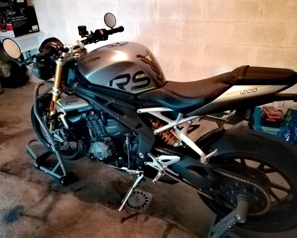 Triumph Speed Triple 1200 RS (2021 - 24) (2)
