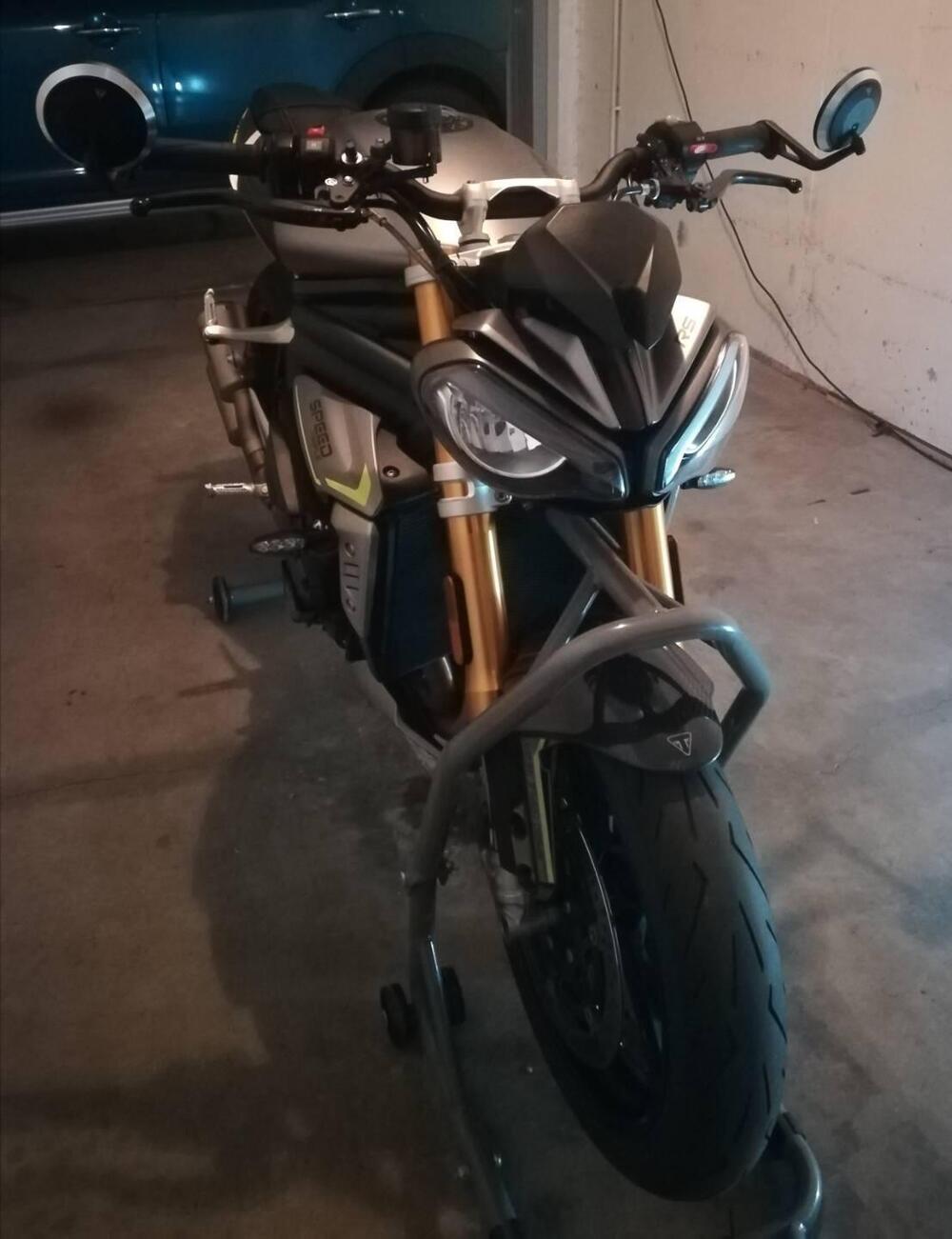 Triumph Speed Triple 1200 RS (2021 - 24) (6)