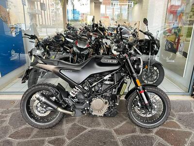 Husqvarna Svartpilen 401 (2021 - 23) usata