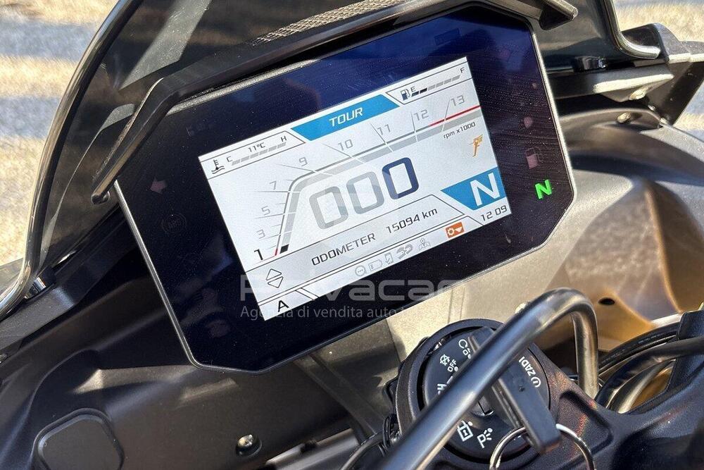 Aprilia Tuono V4 Factory (2021 - 24) (6)