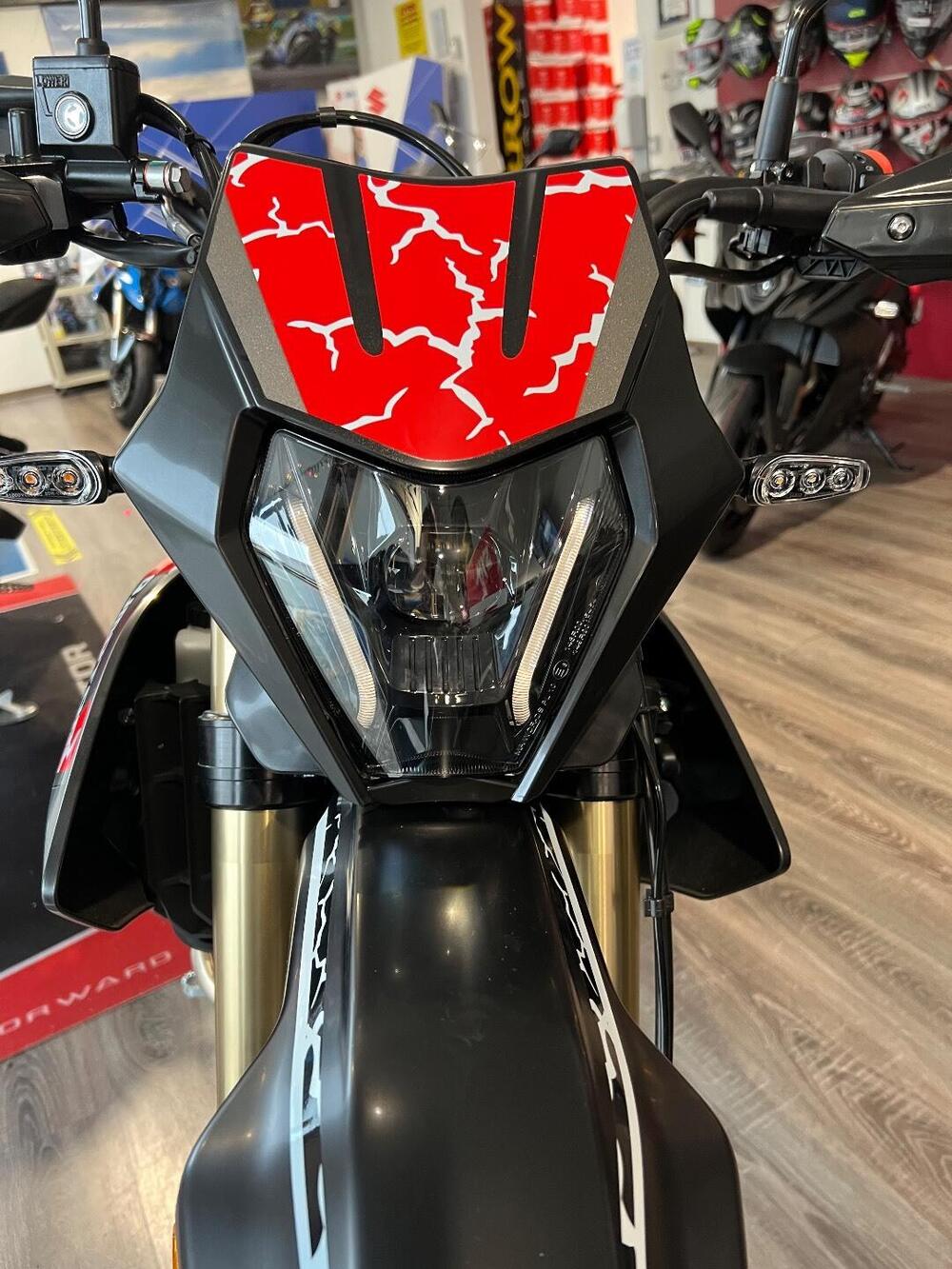 QJ Motor COV 125 (2025 - 26) (4)