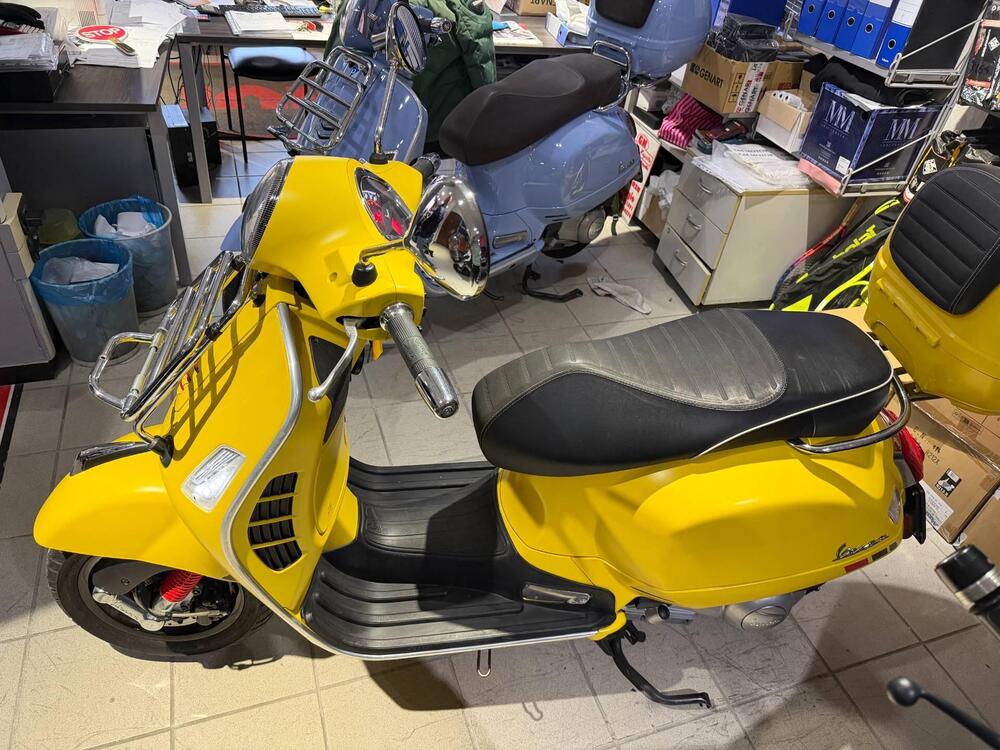 Vespa GTS 300 Super Sport (2017 - 19) (5)