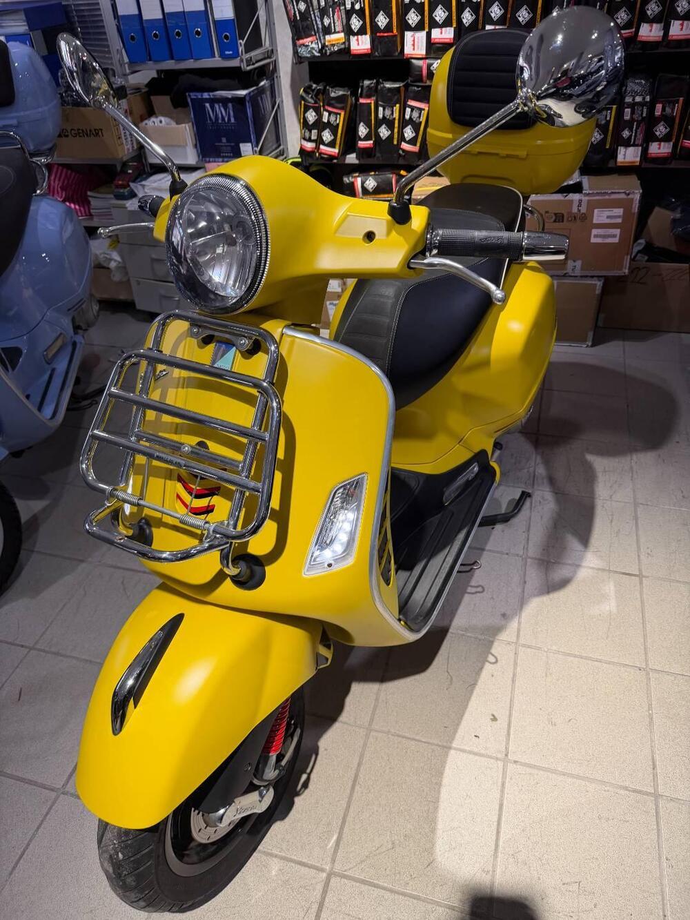 Vespa GTS 300 Super Sport (2017 - 19) (3)