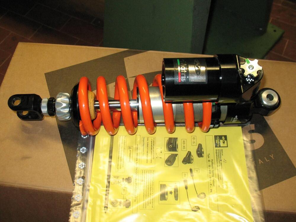 MONO AMMORTIZZATORE Matris