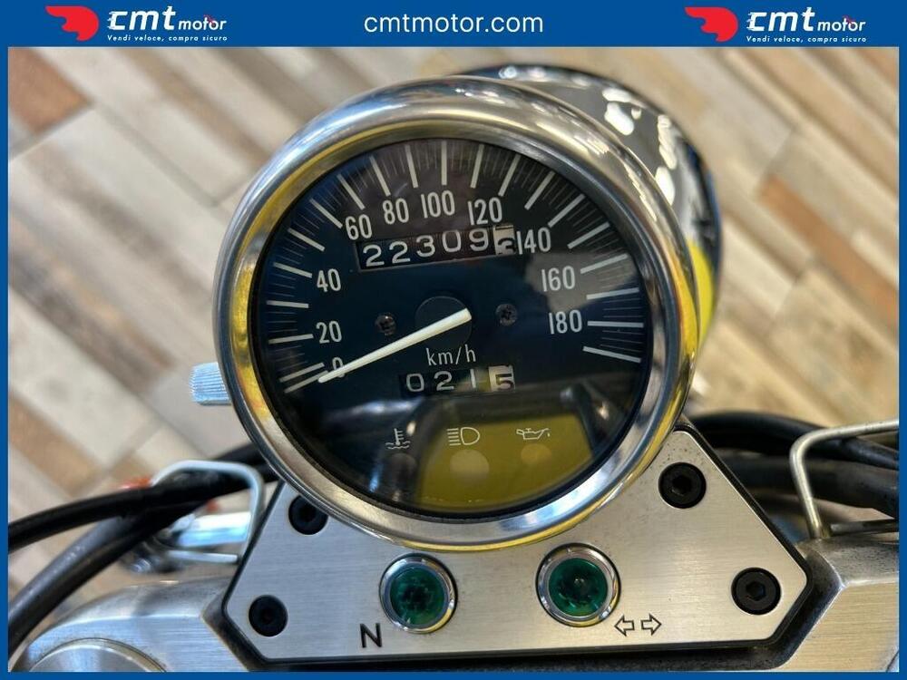 Suzuki Marauder VZ 800 (5)