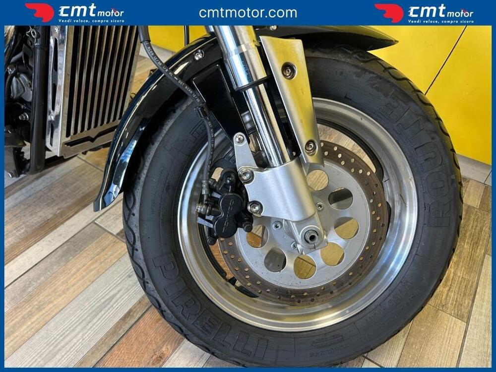 Suzuki Marauder VZ 800 (10)