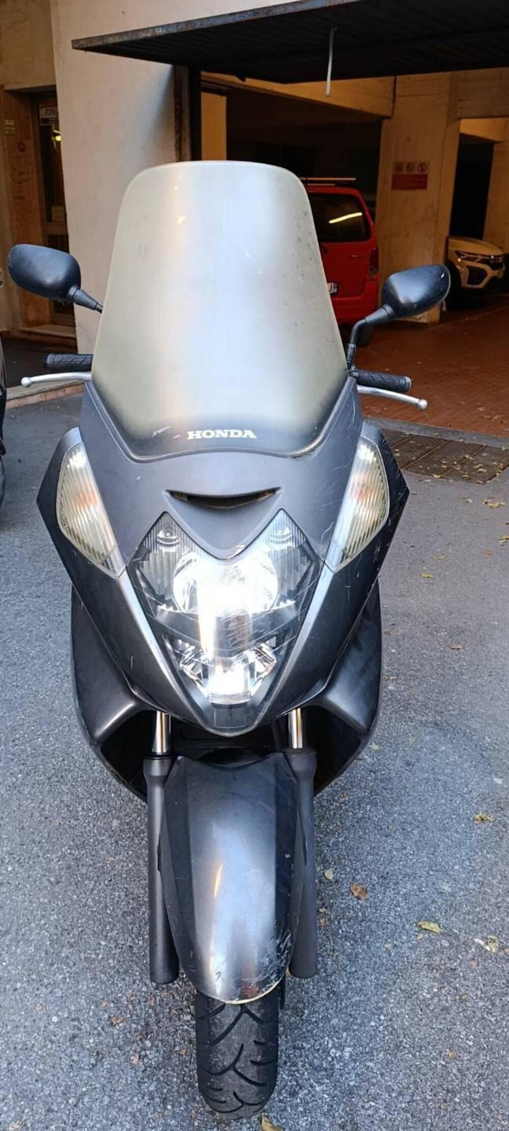 Honda Silver Wing 400 (2006 - 09) (2)