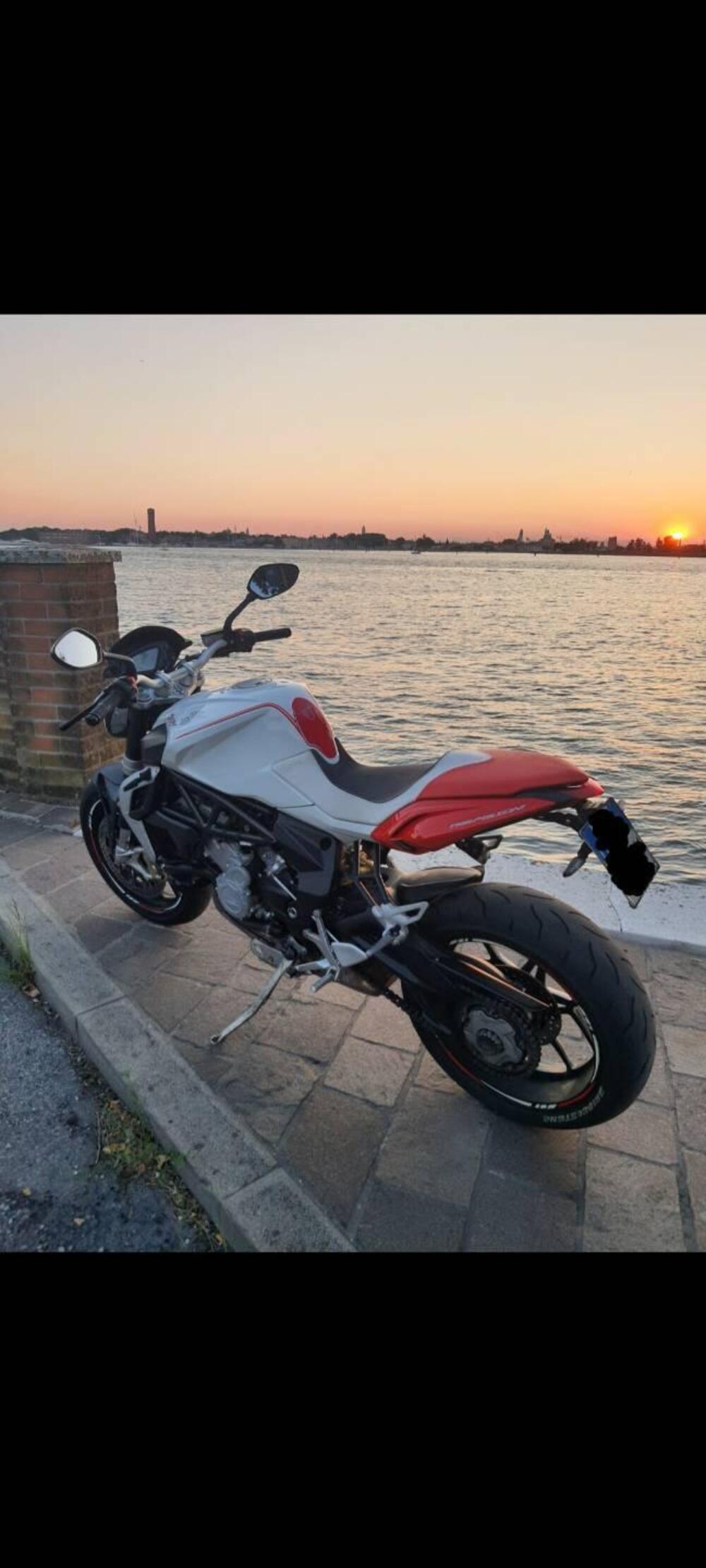 MV Agusta Brutale 800 (2012 - 15) (4)