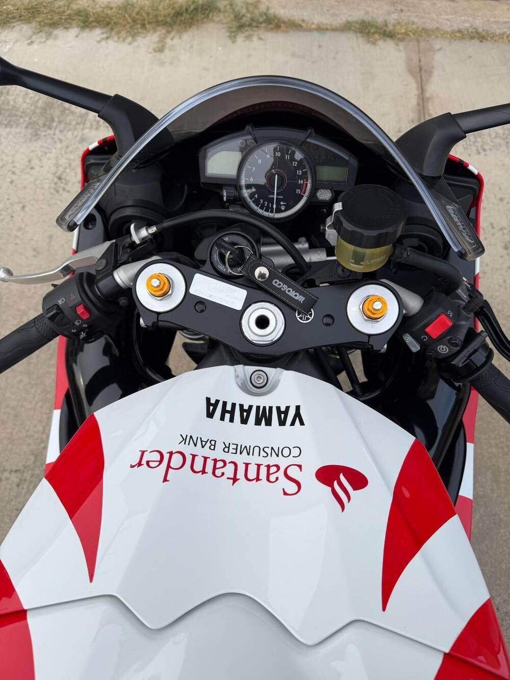 Yamaha YZF R1 (2007 - 08) (4)