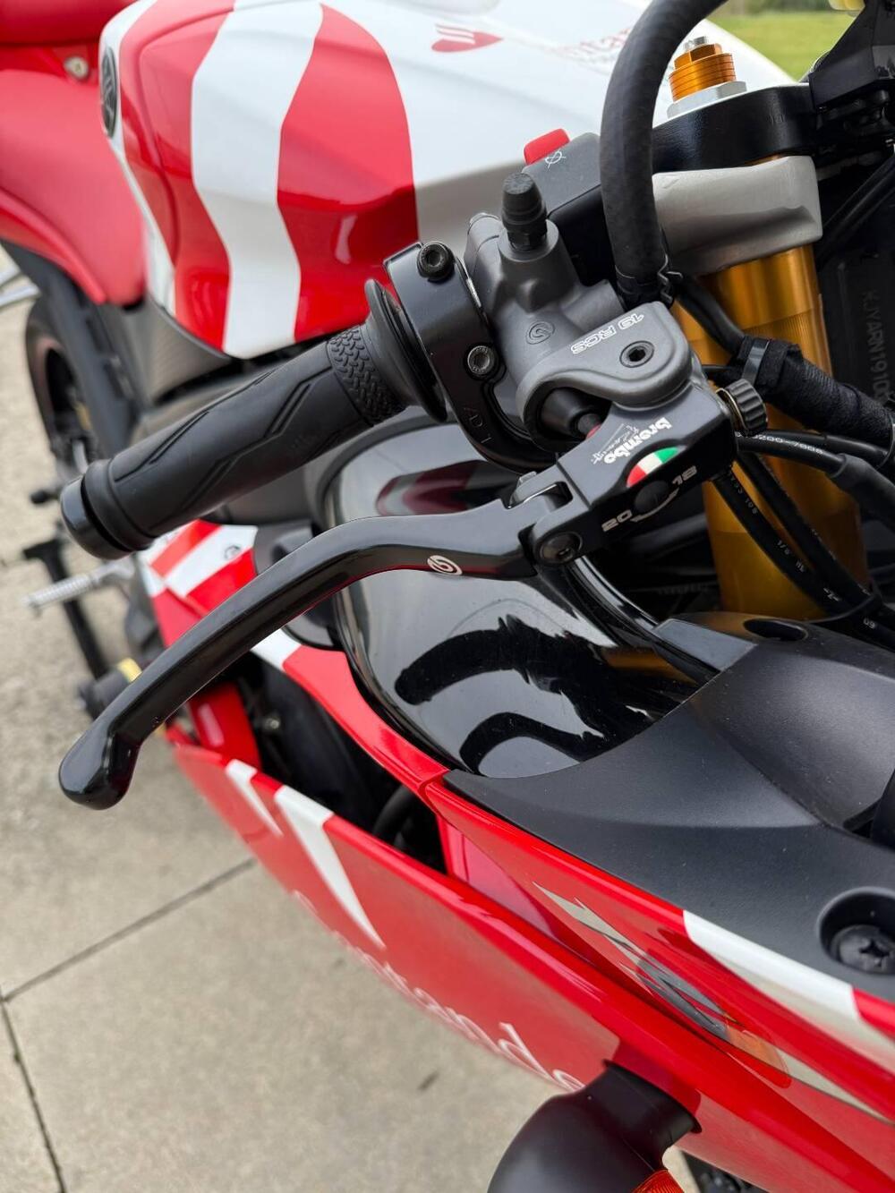 Yamaha YZF R1 (2007 - 08) (5)