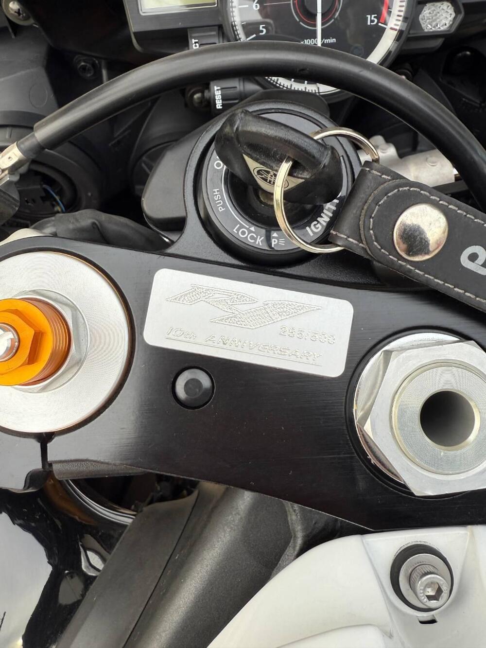 Yamaha YZF R1 (2007 - 08) (8)