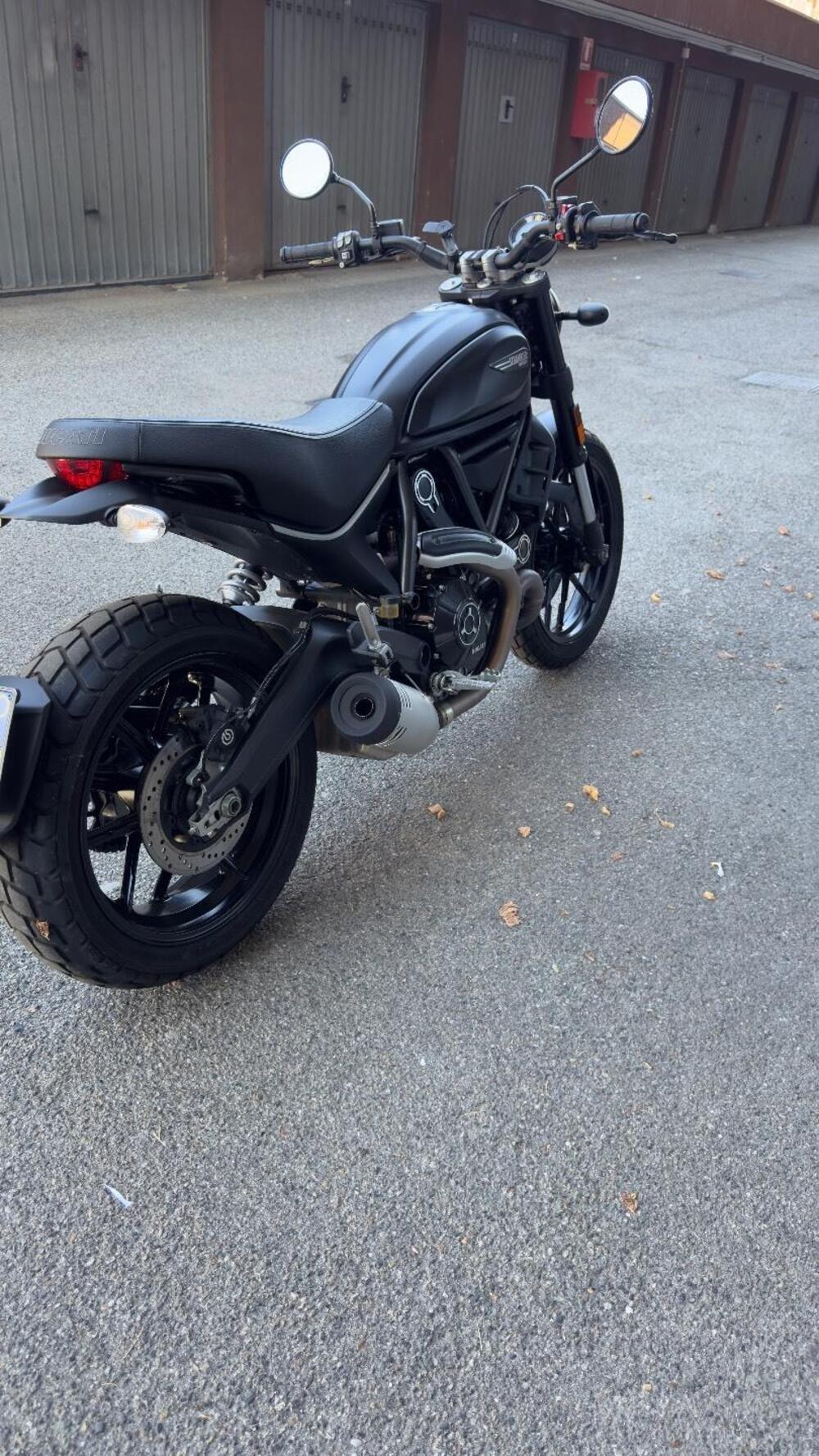 Ducati Scrambler 800 Icon Dark (2021 - 22) (4)