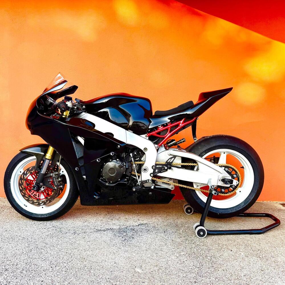 Honda CBR 1000 RR Fireblade (2008 - 11) (6)